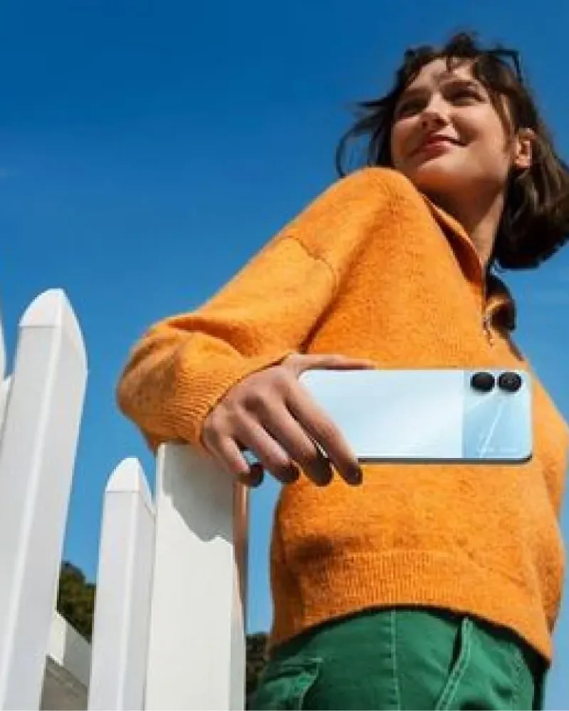 Pulling Together a Last-Minute Halloween Costume?